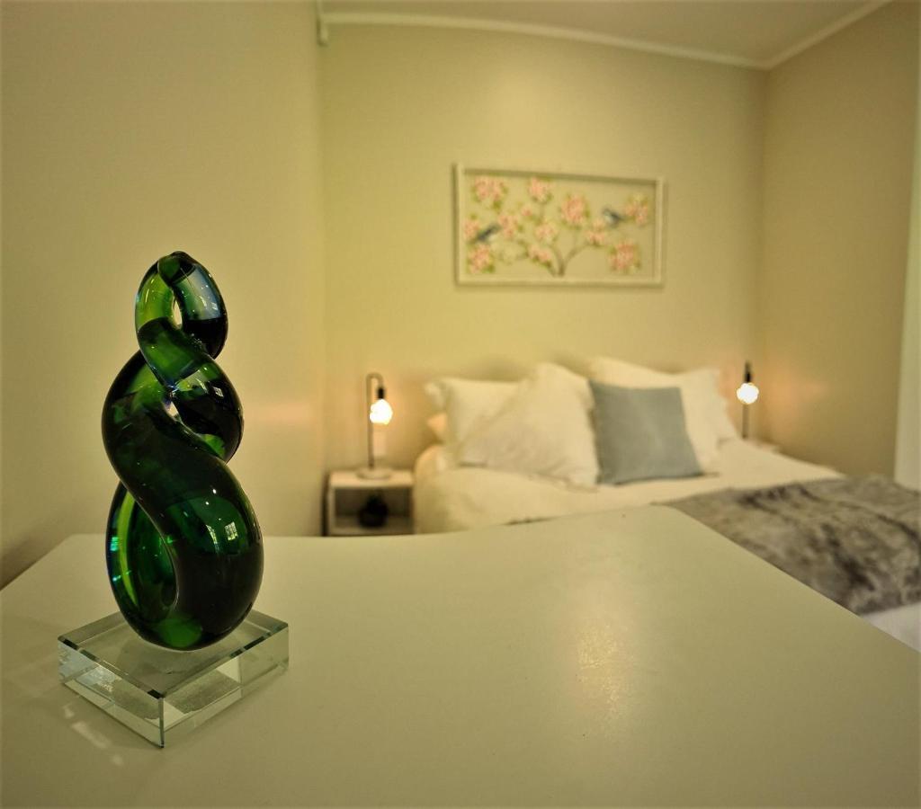 Pyes Pa Studio Apartment Tauranga Luaran gambar